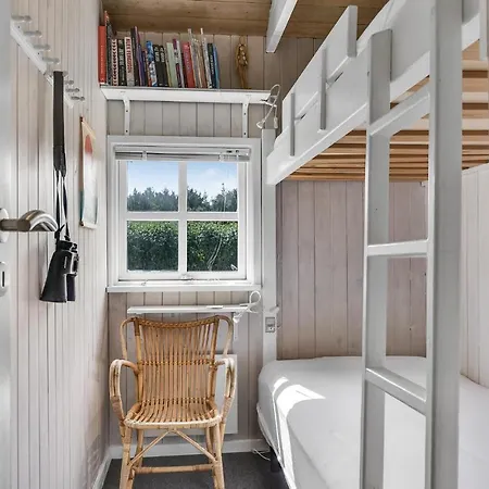 4 Bedroom Gorgeous In Rudkbing * Spodsbjerg