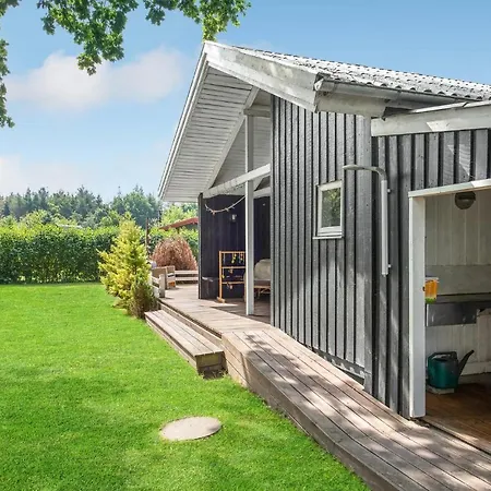 4 Bedroom Gorgeous In Rudkbing Spodsbjerg